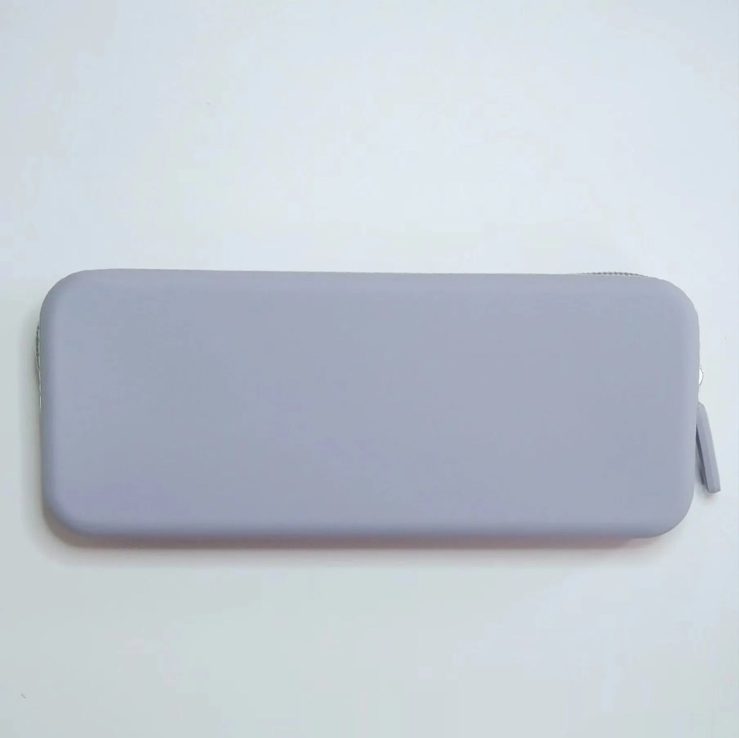 Silicone dustproof makeup brush storage bag in various colours with 20x8x2.5cm dimensions