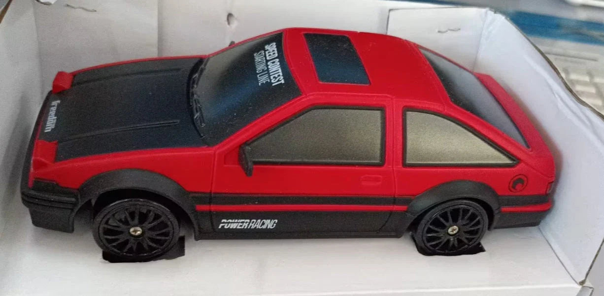 1:24 scale remote control drift car with powerful 4WD system, cool LED lights, and responsive 2.4 GHz remote for high-speed racing thrills