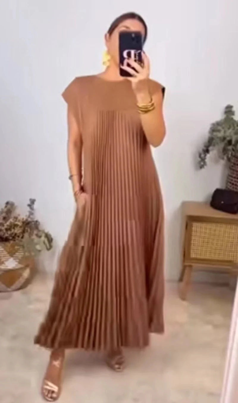 Elegant pleated high-waist long dress in a variety of classic and on-trend colours