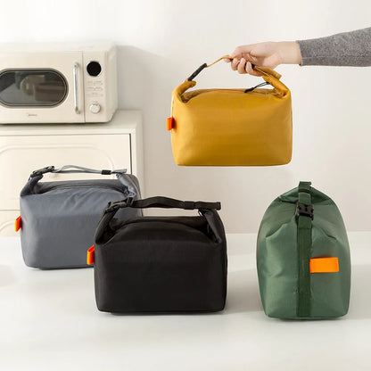 Japanese-style insulated bag in Army Green with Oxford cloth, 24x14cm base, and wide opening for lunch storage
