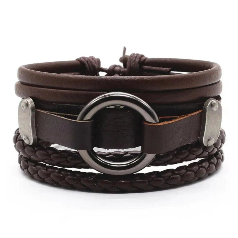 Men's vintage braided leather bracelet, a stylish and durable accessory for any occasion.