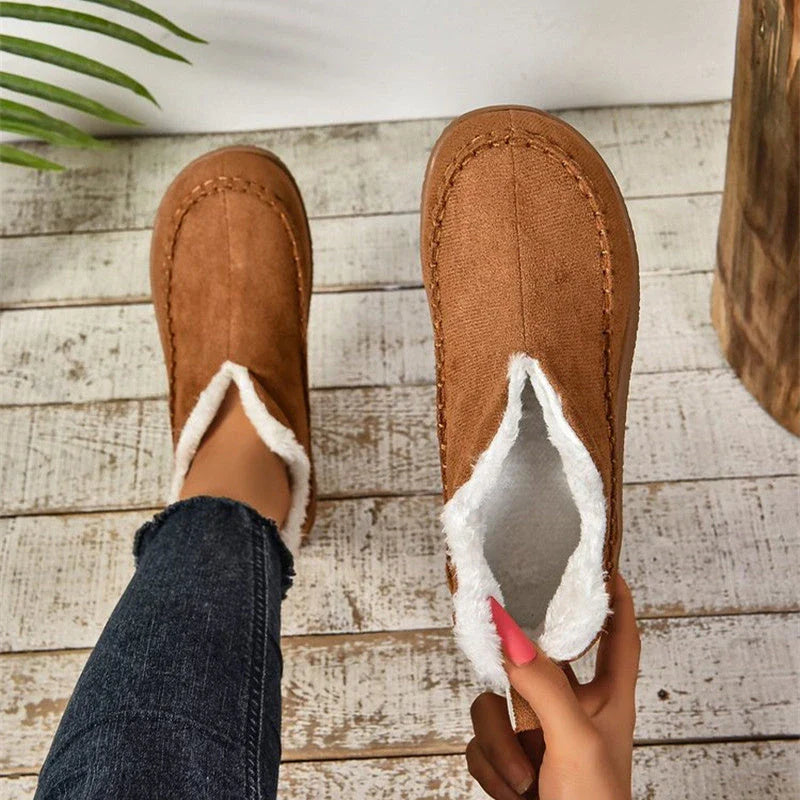 Fashionable V-cut plush-lined winter ankle boots for women in a variety of colors