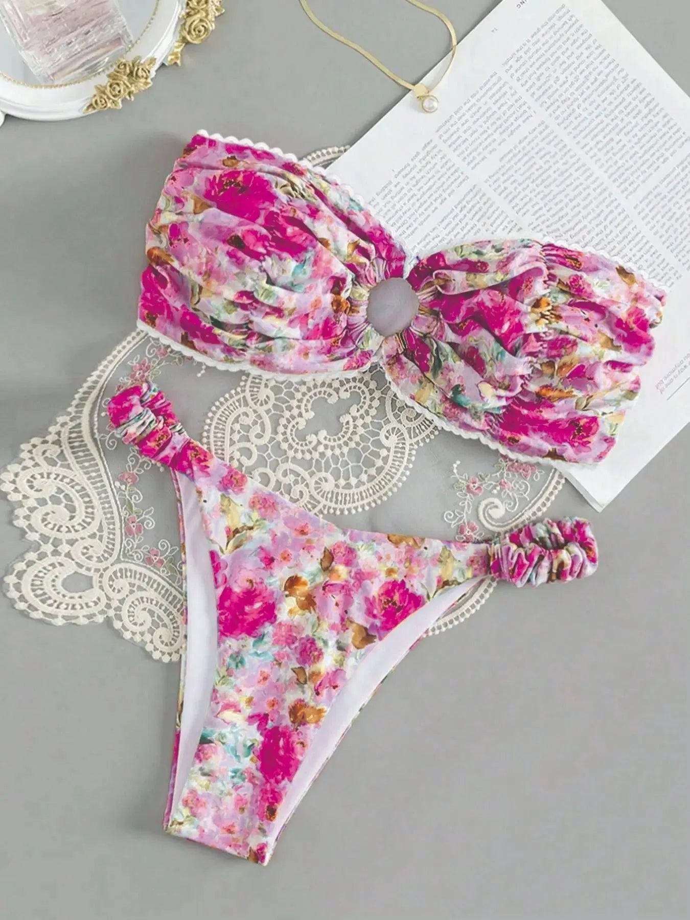 Floral lace detail European style bikini set in polyester fibre with tube top design