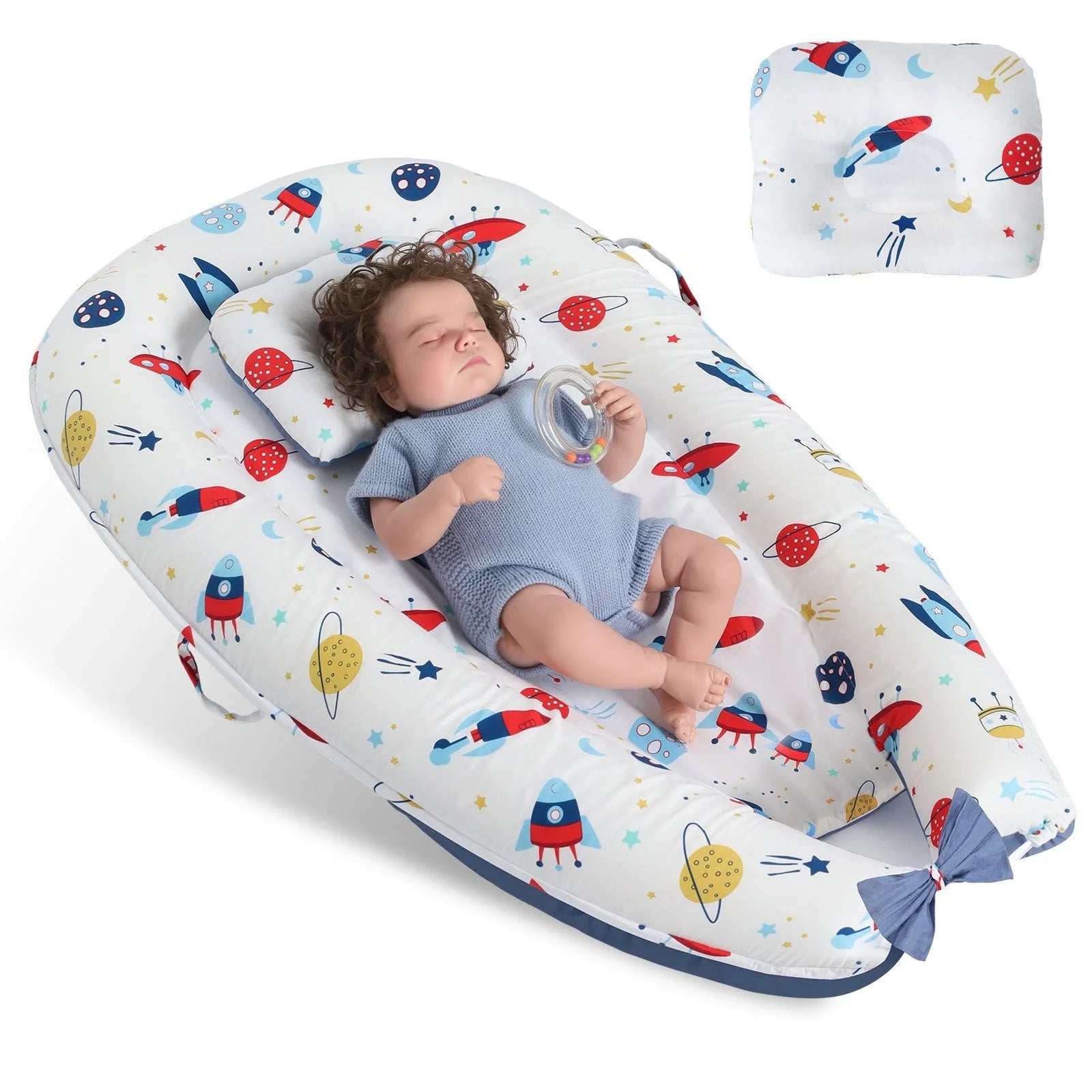 Baby's Crib with detachable pure cotton sleeve and memory foam core
