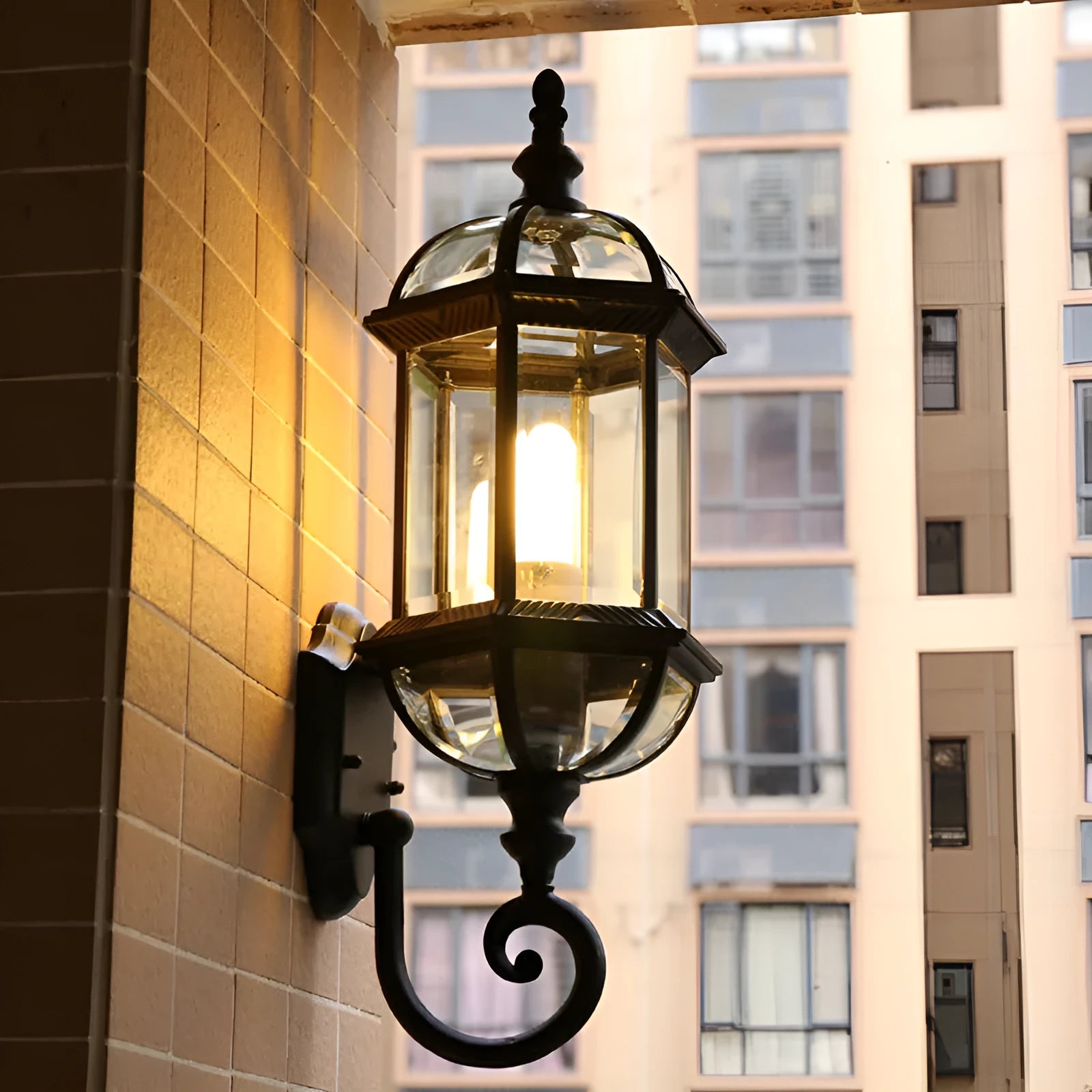 Gold and black outdoor waterproof aluminium wall lamp for courtyard and store decoration