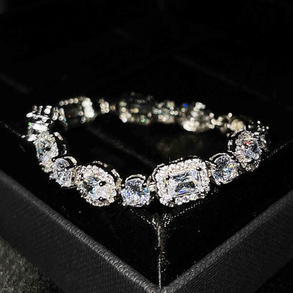 Women's adjustable silver-plated bracelet with zircon stones on geometric links