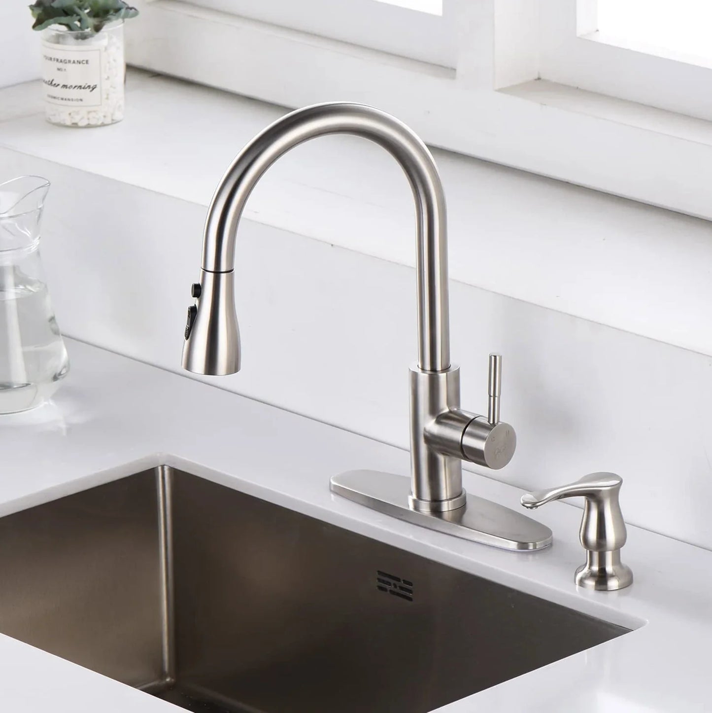 Brushed gold ABS hand press kitchen sink accessory, 15 cm long with electroplated finish for precise water direction