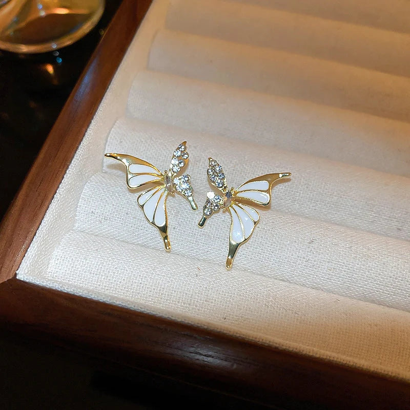 Exquisite rhinestone butterfly stud earrings for women, elegant and versatile fashion jewelry