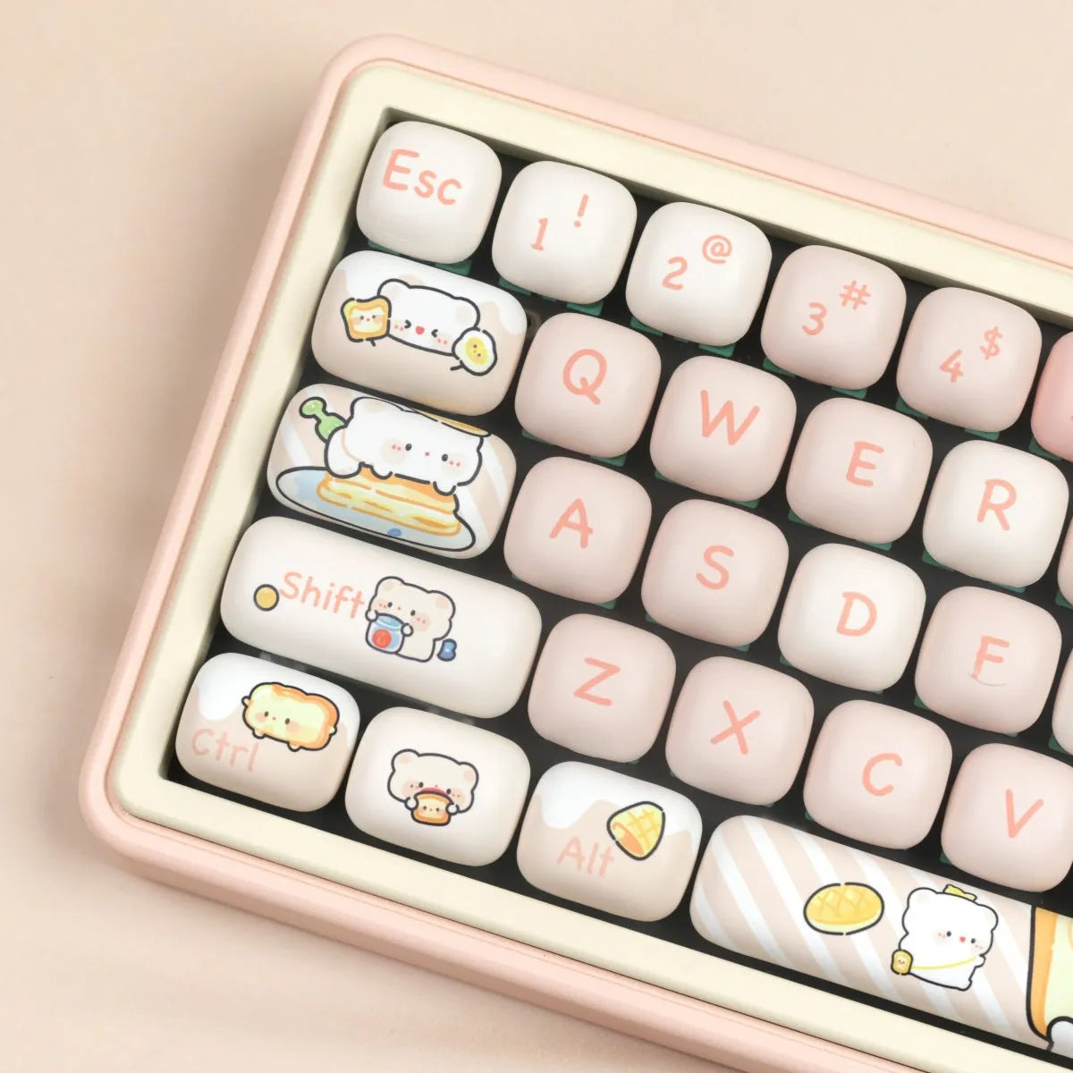 Full set of white PBT key caps with steamed bread and bear character designs for mechanical keyboards.