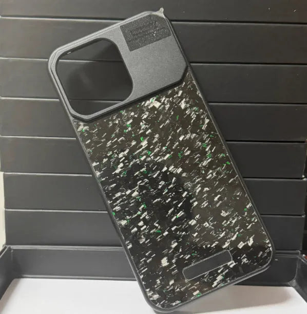 Frameless metal aromatherapy phone case with forged fiber pattern and magnetic charging for iPhone 15 Pro to 16 Pro Max