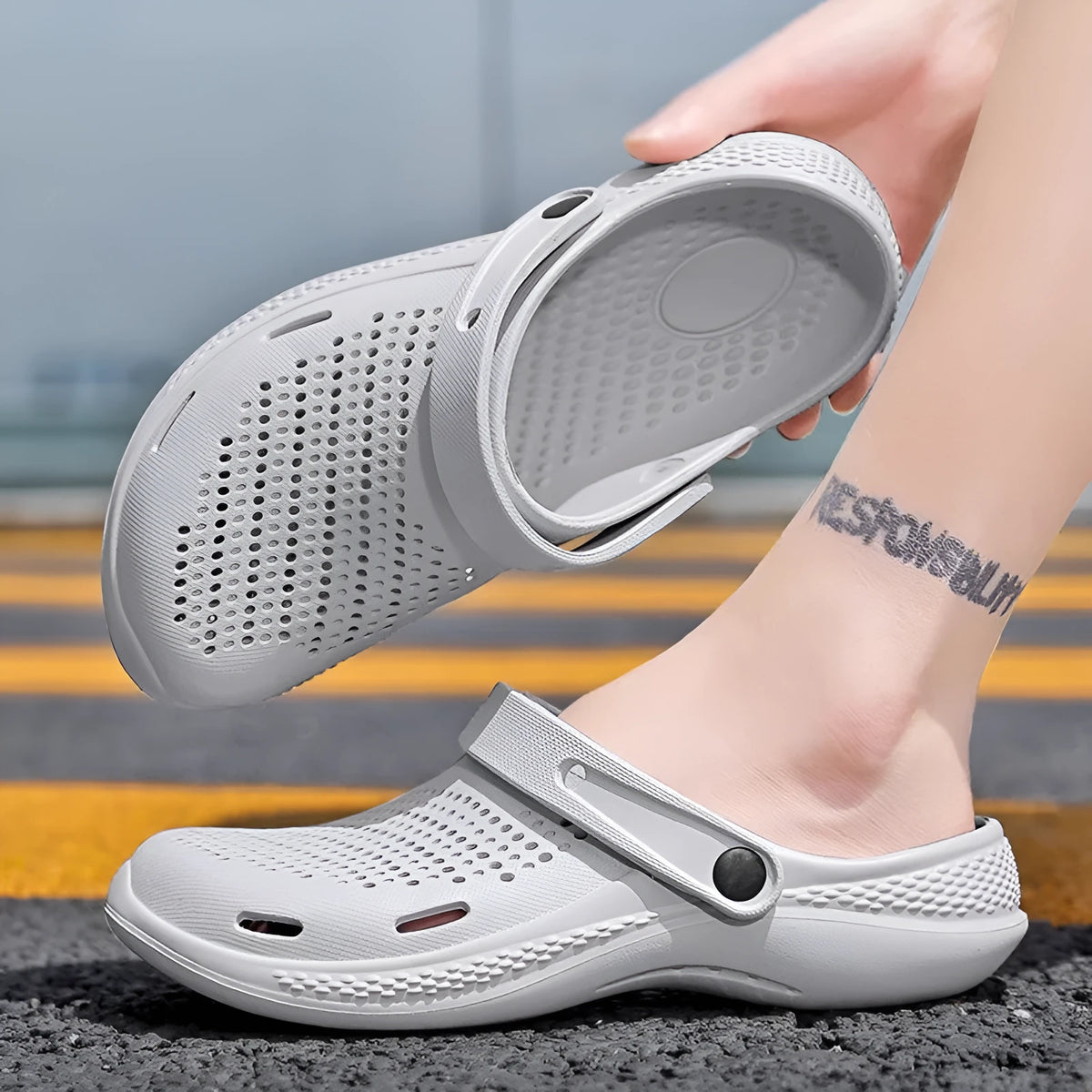 Men's EVA beach shoes with soft bottom and big toe design, shown in light grey, available in sizes 36-46