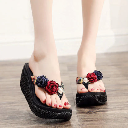 Bohemian ladies beach shoes with platform flip flop design in various colours