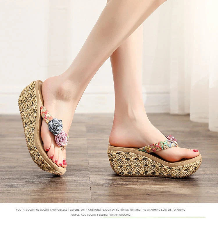 Bohemian ladies beach shoes with platform flip flop design in various colours