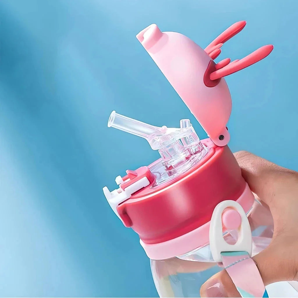 600ml Cartoon Antler Sippy Cup for Kids - Durable, Leakproof Design with Engaging Graphics