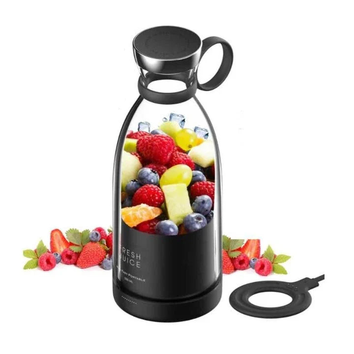 Compact USB-Charged Blender with TRITAN material and stainless steel blades for smooth, on-the-go blending
