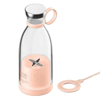 Compact USB-Charged Blender with TRITAN material and stainless steel blades for smooth, on-the-go blending