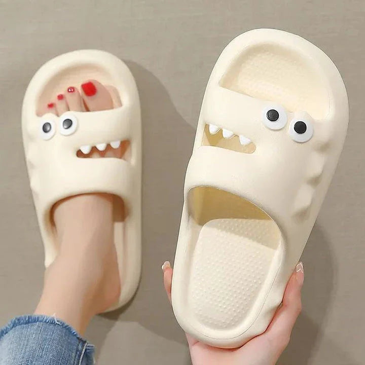 Cute cartoon slippers with non-slip thick soles, suitable for indoor and outdoor wear