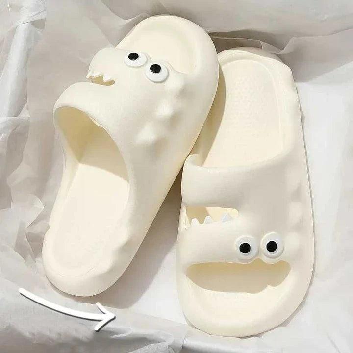Cute cartoon slippers with non-slip thick soles, suitable for indoor and outdoor wear