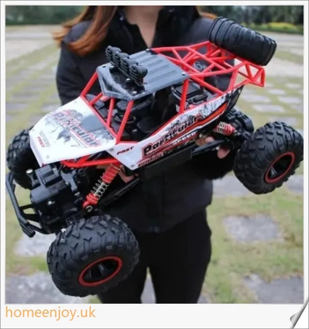 4X4 Rock Crawler Monster Truck - A powerful off-road toy with shockproof suspension and high-quality rubber wheels for endless outdoor adventures