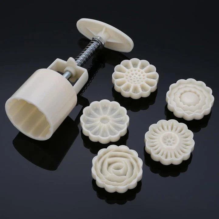 A set of 7 premium food-grade plastic cake moulds in the shape of elegant 3D roses, perfect for creating stunning floral baked treats at home.