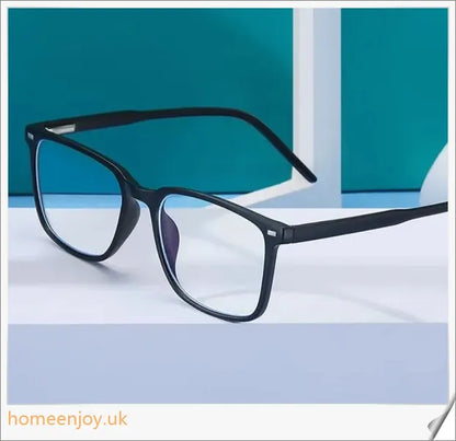 Bluelight reduction glasses with various frame colours including matte black, transparent, and leopard print