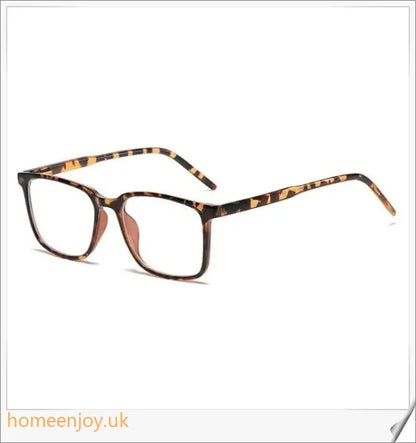 Bluelight reduction glasses with various frame colours including matte black, transparent, and leopard print
