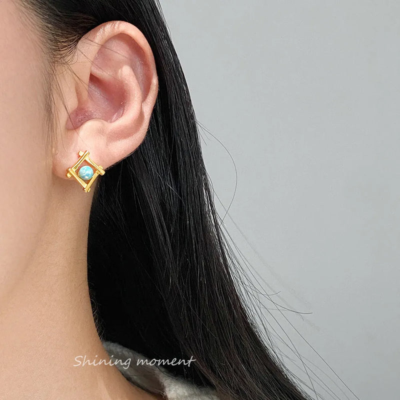 Women's Geometric Cross Quadrangle Stud Earrings in S925 Sterling Silver with Gold or Silver Plating, Modern Minimalist Design with Sharp Angles and Clean Lines, Hypoallergenic 925 Silver Earrings for Everyday Wear and Special Occasions