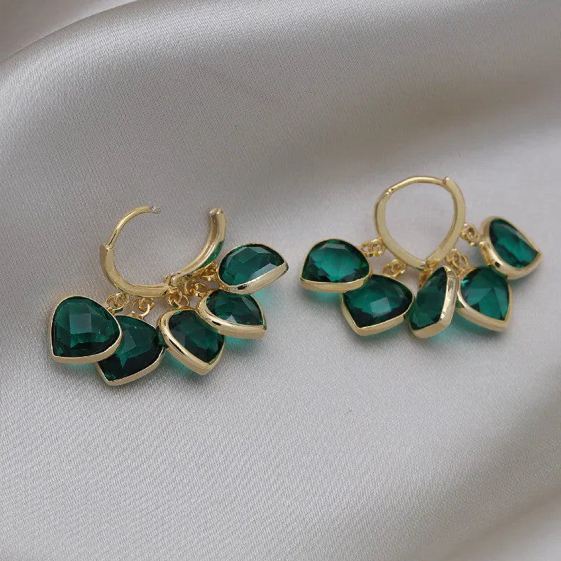 Korean style green heart pendant ear clip earrings for women with copper alloy construction