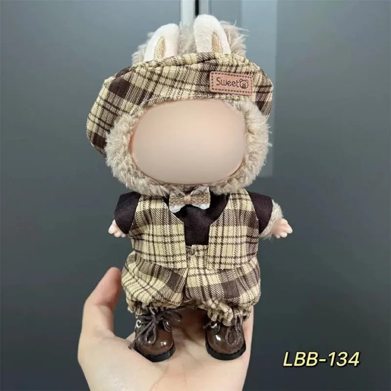 Plastic doll costume for 17cm vinyl figurine with multiple style options and measurement specifications