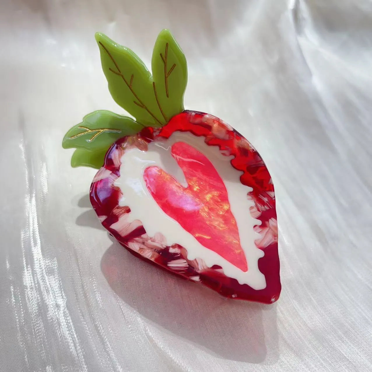 Handmade strawberry hairpin in red or pink colour, pastoral-style design for female users