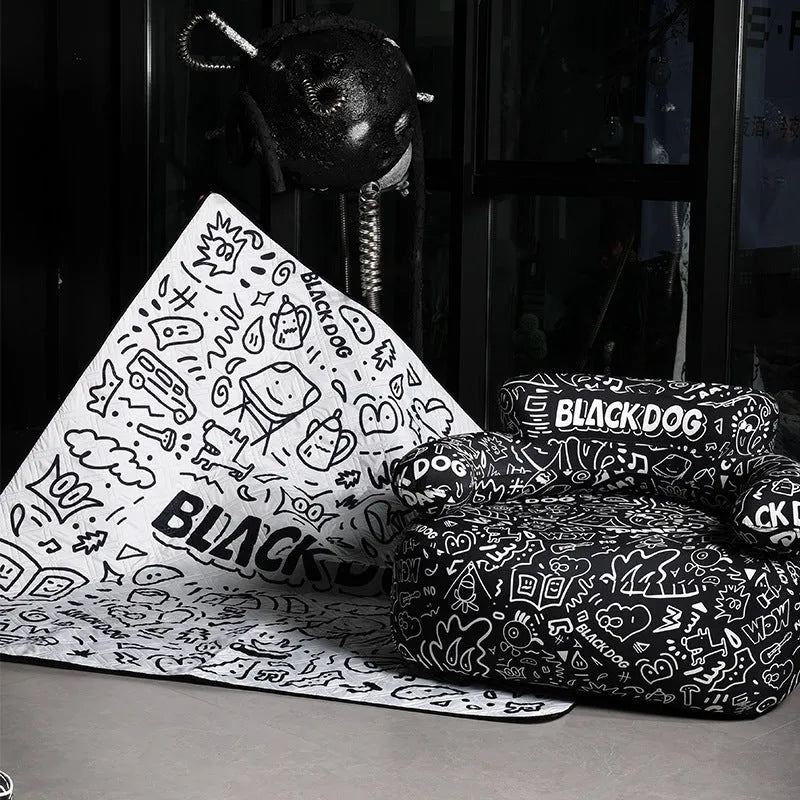 200x200cm waterproof picnic mat with thickened 0.5cm construction in white or black colour options