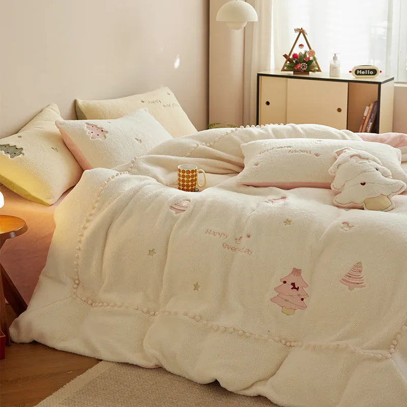 Winter Milk Fibre four-piece bedding set with Green Christmas Tree pattern on 100% cotton