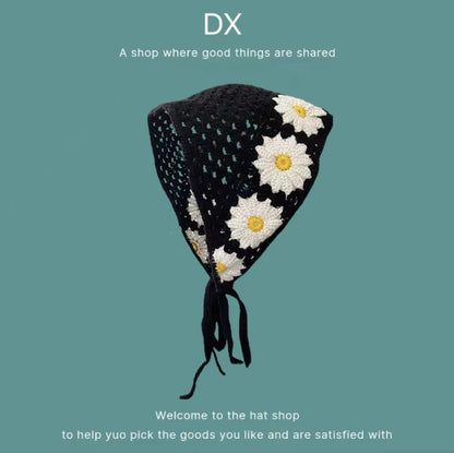 French retro triangle shawl in floral pattern, 100% cotton, 120cm sides for headscarf or neck wrap