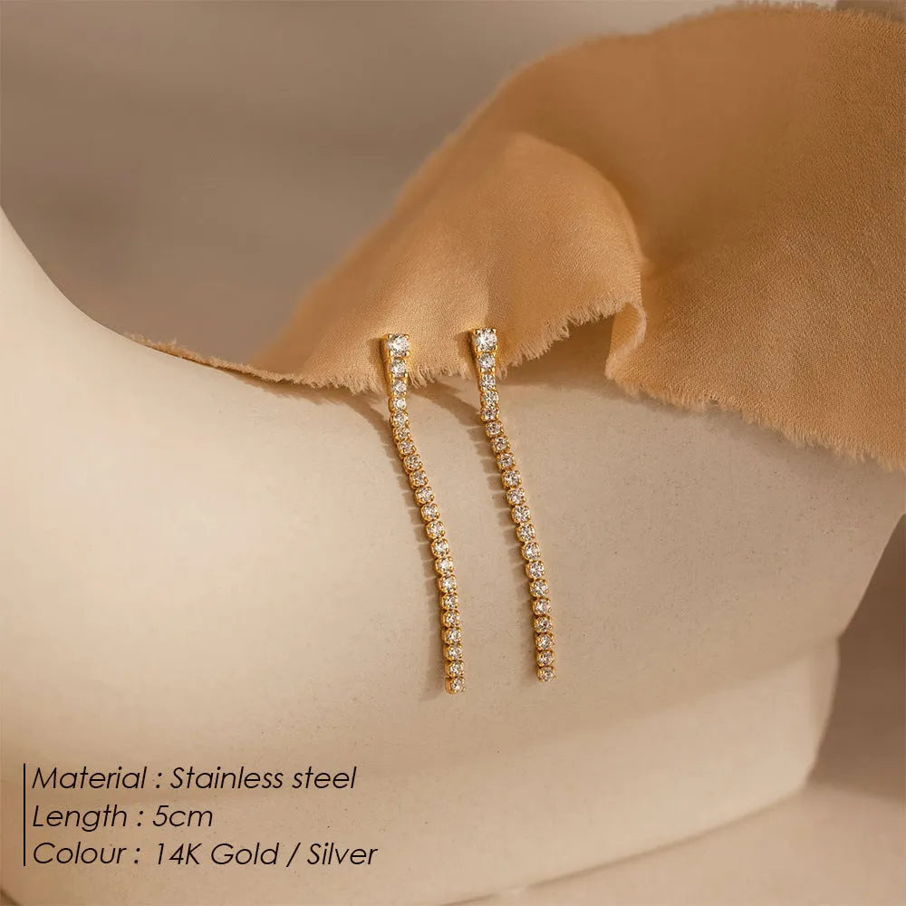 Women's simple geometric zircon earrings in stainless steel with gold or steel colour options