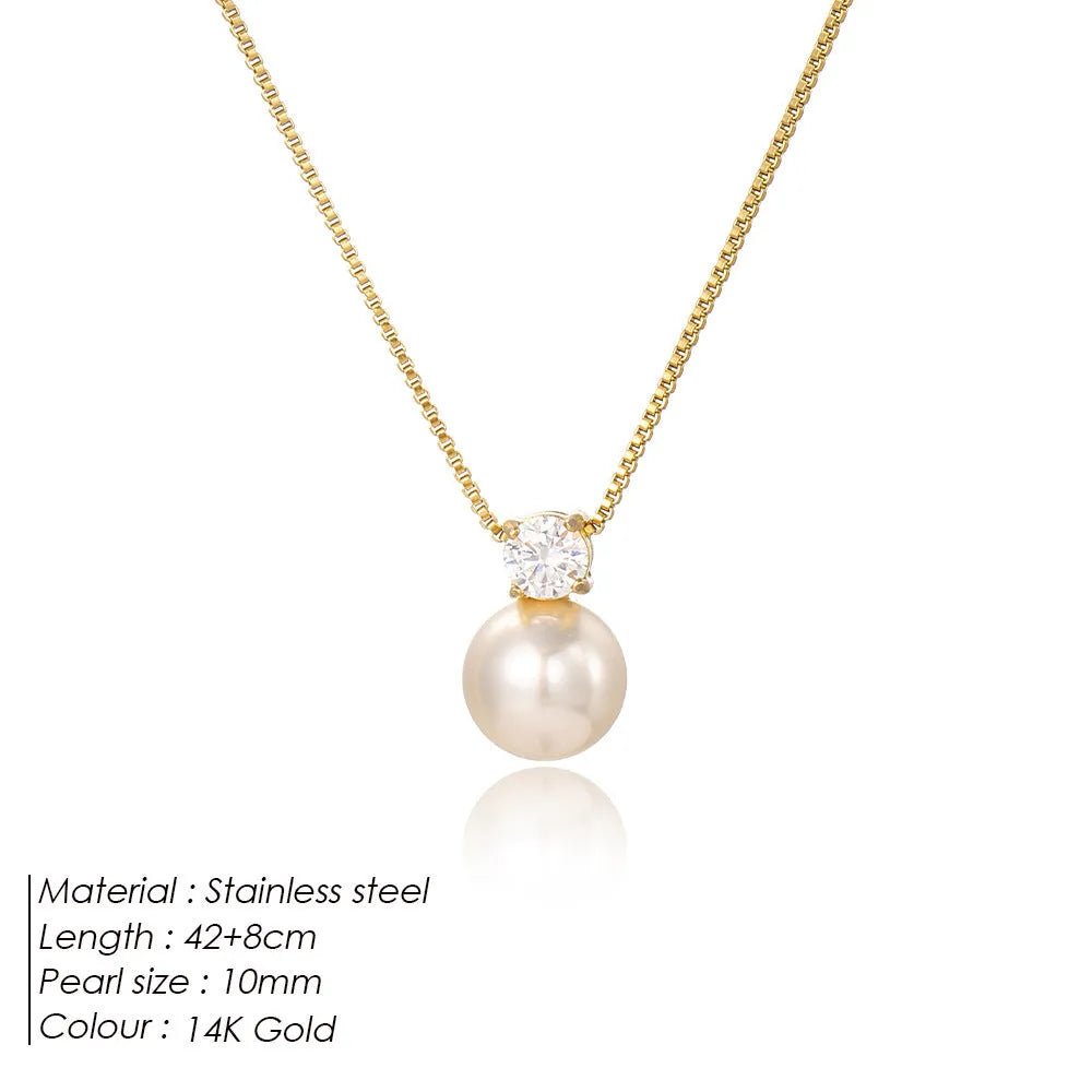 Women's stainless steel necklace with pearl zircon pendant in gold or steel colour options