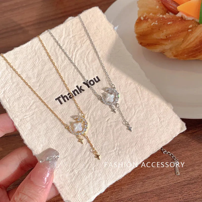 Star Moon Zirconium Alloy Necklace For Women with 41cm to 50cm Adjustable Copper Clavicle Chain in Gold or Silver Finish, Featuring Diamond-Cut Sparkling Star and Moon Pendant