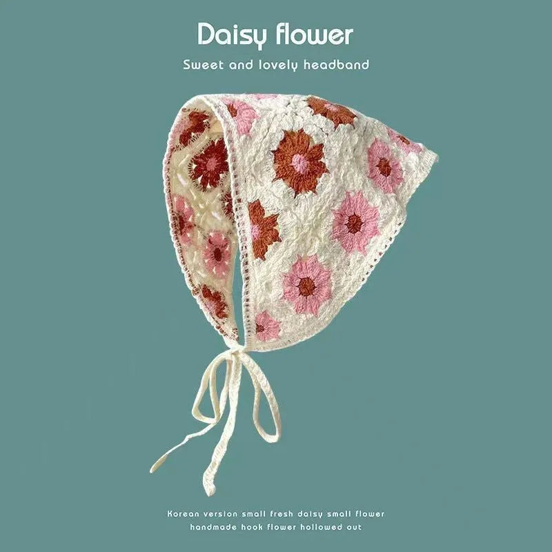 French retro triangle shawl in floral pattern, 100% cotton, 120cm sides for headscarf or neck wrap