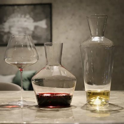 Crystal glass wine decanter with liquor divider for red wine serving