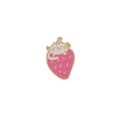 Alloy cat brooch with strawberry cake and dripping oil design in enamel colours