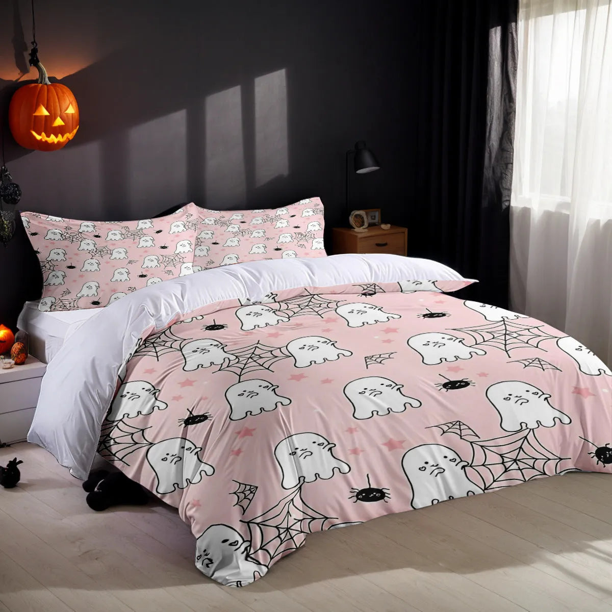 White three-piece bed set with digital printed pattern on chemical fibre fabric