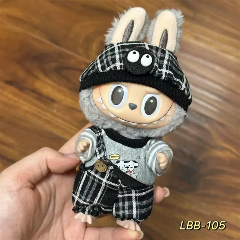 Plastic doll costume for 17cm vinyl figurine with multiple style options and measurement specifications