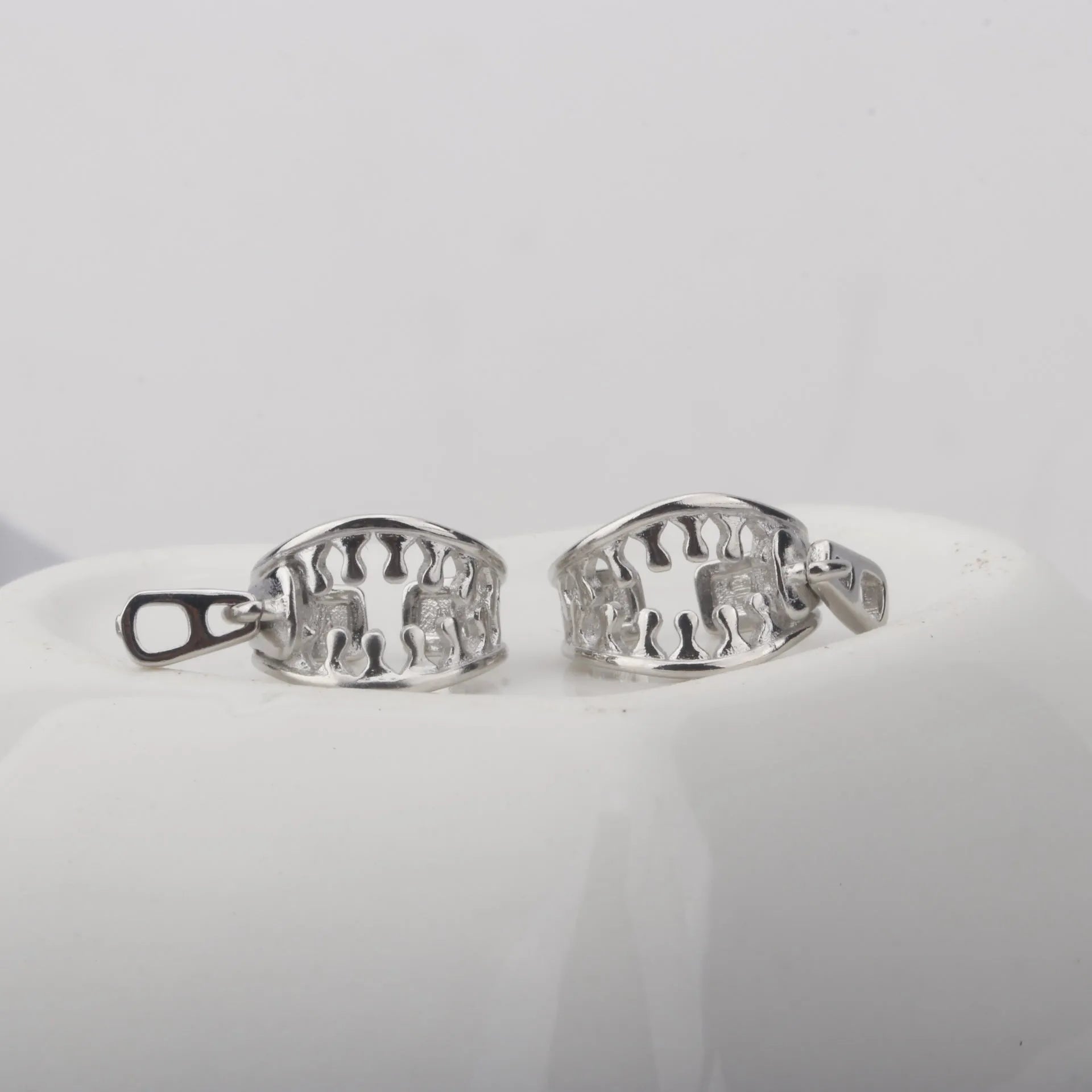 Copper geometric ear clip with zipper design and bone clip fastening
