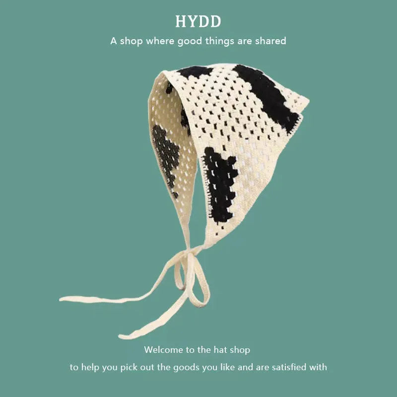 French retro triangle shawl in floral pattern, 100% cotton, 120cm sides for headscarf or neck wrap