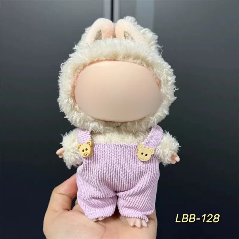 Plastic doll costume for 17cm vinyl figurine with multiple style options and measurement specifications