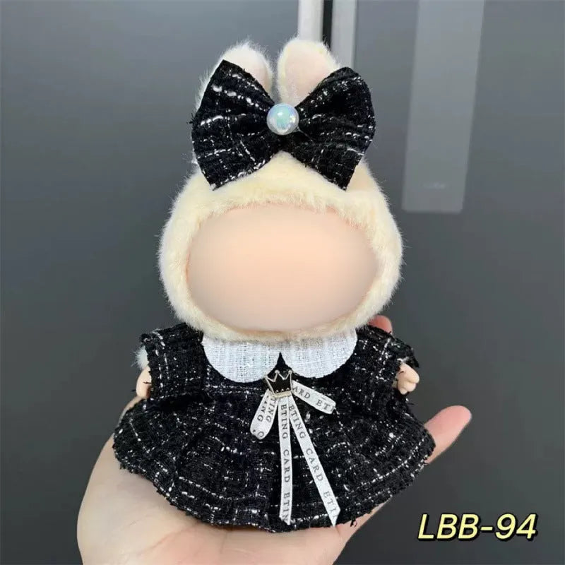 Plastic doll costume for 17cm vinyl figurine with multiple style options and measurement specifications