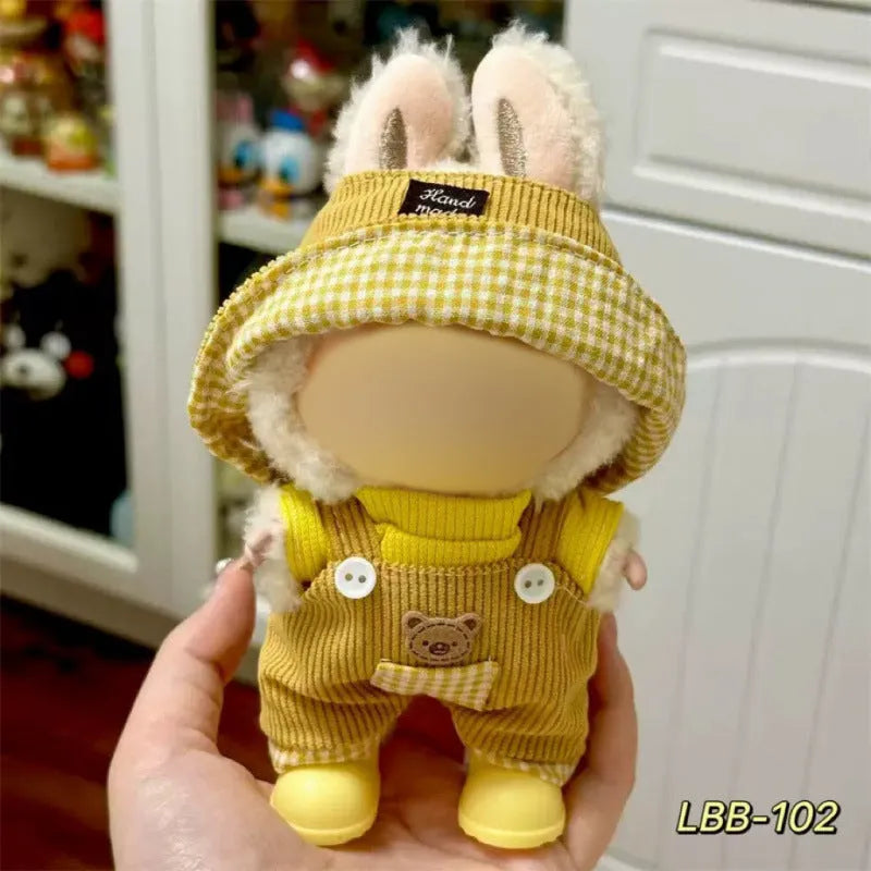 Plastic doll costume for 17cm vinyl figurine with multiple style options and measurement specifications