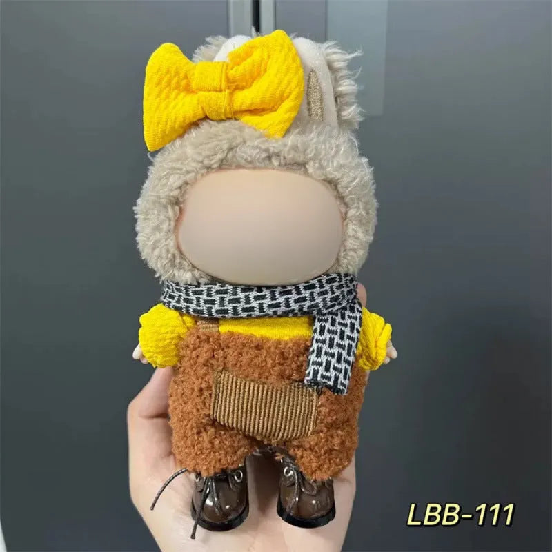 Plastic doll costume for 17cm vinyl figurine with multiple style options and measurement specifications