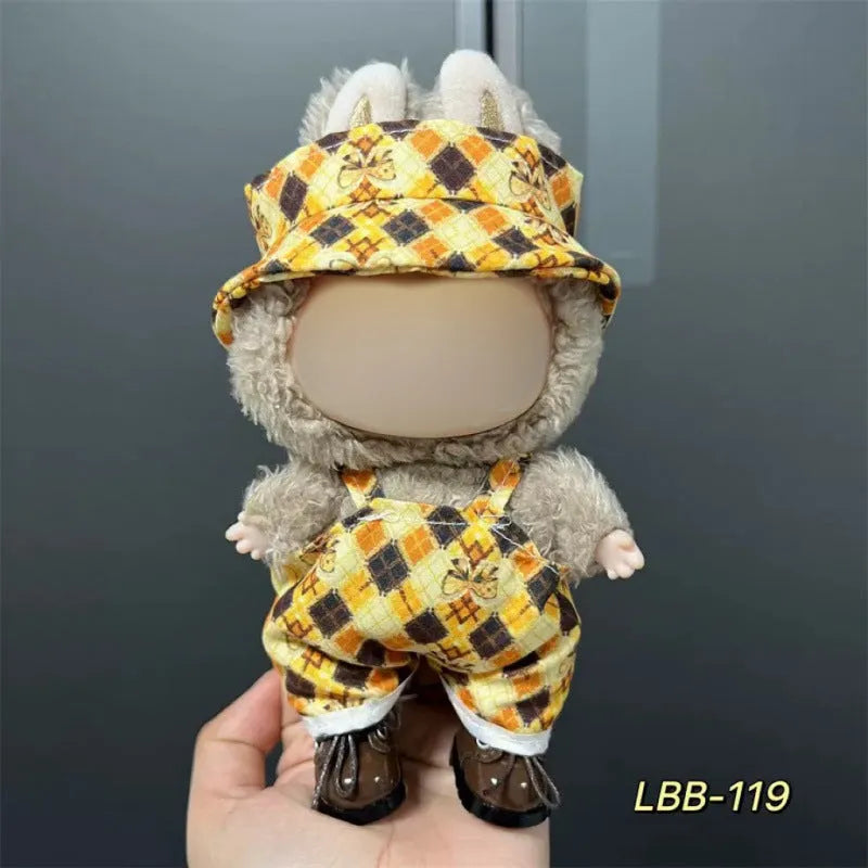 Plastic doll costume for 17cm vinyl figurine with multiple style options and measurement specifications