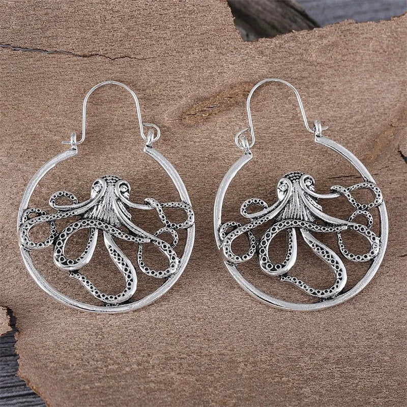 Vintage alloy octopus earrings with simple retro personality in antique silver colour for unisex wear, featuring an animal/zodiac motif made from zinc alloy using electroplating treatment process.