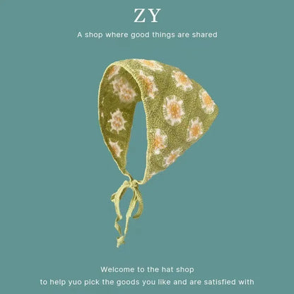 French retro triangle shawl in floral pattern, 100% cotton, 120cm sides for headscarf or neck wrap